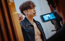 Bi Rain bị tố được biệt đãi khi quay phim ở Nhà Xanh