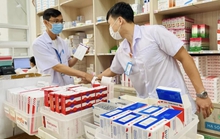 Thiếu thuốc 8 tháng, tổ chức nhiều cuộc họp vẫn chưa thay đổi