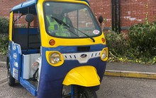 Truy bắt tội phạm bằng… xe tuk-tuk