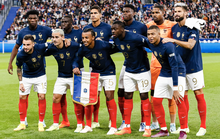 Didier Deschamps và 25 cầu thủ Pháp bảo vệ ngôi vô địch World Cup