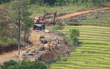 Bí thư huyện chỉ đạo xử lý nghiêm việc đá tặc lộng hành