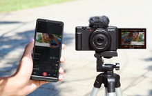 Sony mở rộng dải sản phẩm Vlog với máy quay ZV-1F