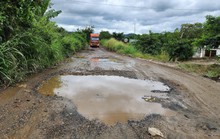 Vụ ngán ngẩm đường vào khu du lịch nổi tiếng Đắk Lắk: Yêu cầu xử lý xe quá tải