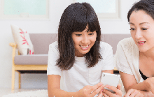 Phụ huynh lúng túng khi con trẻ biết yêu