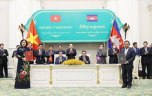Việt Nam - Campuchia ký kết 11 văn kiện hợp tác