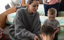 Angelina Jolie ngừng vai trò đặc phái viên Liên Hiệp Quốc về người tị nạn