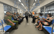 Hào hứng trải nghiệm tàu metro 1 dạo phố