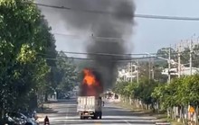 Bình Dương: Xe tải cháy dữ dội trong khu công nghiệp Mỹ Phước 2