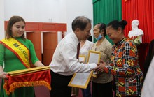 Agribank Bến Tre bàn giao 60 căn nhà tình nghĩa, nhà tình thương và nhà đại đoàn kết