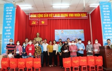 200 phần quà Tết gửi đến người nghèo, người khiếm thị