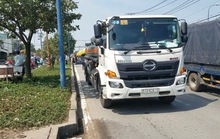 Băng qua đường, cụ bà ở Bình Chánh bị xe bồn cán tử vong
