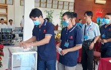 Chăm lo bữa ăn, xây nhà trẻ cho con công nhân