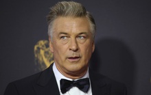 Tình tiết mới vụ Alec Baldwin bắn chết người trên trường quay