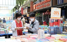 Cơ hội rinh sách hay giá rẻ tại Hội Sách xuyên Việt