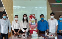Lãnh đạo Liên đoàn Lao động TP HCM thăm và tặng quà cho công nhân VWS