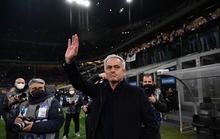 AS Roma lại thua, HLV Mourinho bị chê cầm quân kém