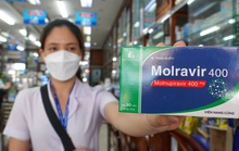 Đã uống Molnupiravir, có cần đeo khẩu trang?