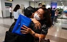 Hơn 1.100 người Việt sơ tán từ Ukraine đã về nước an toàn