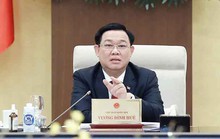 Gỡ khó cho xăng dầu, điều trị Covid-19