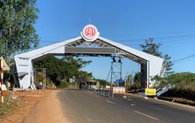 Tổng cục Đường bộ lên tiếng vụ xây 5 cổng chào trái phép ở Kon Tum