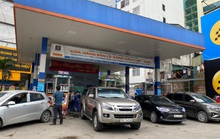 Giảm thuế, hạ nhiệt giá xăng dầu