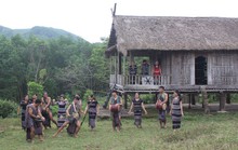 Tiếng chiêng ba mãi ngân vang