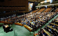 Đại hội đồng Liên Hiệp Quốc yêu cầu Nga rút quân khỏi Ukraine