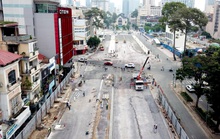 Đề xuất lắp mái che dọc vỉa hè đường Lê Lợi: Chuyên gia lập tức cảnh báo!