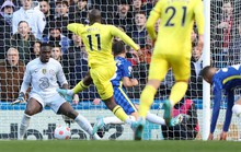 Địa chấn Stamford Bridge, Chelsea thất bại đầy nghi vấn trước Brentford