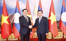 Chủ tịch Quốc hội hai nước Việt Nam - Lào hội đàm