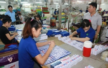 Ồ ạt rút BHXH một lần: Giảm tuổi hưu, tăng mức hưởng