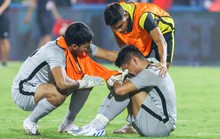 Thủ môn U23 Malaysia khóc nức nở sau khi thua U23 Việt Nam