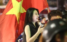 CLIP: Biển người đổ ra đường phố mừng đội tuyển U23 Việt Nam vô địch