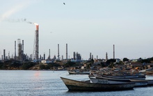 Iran và Venezuela bắt tay "hồi sinh" trung tâm lọc dầu hàng đầu thế giới
