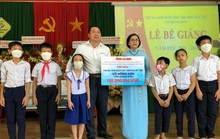 Trao 100 triệu đồng học bổng cho Trung tâm Nuôi dạy trẻ khuyết tật Võ Hồng Sơn