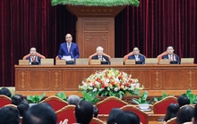 Chủ tịch nước Nguyễn Xuân Phúc điều hành ngày làm việc đầu tiên Hội nghị Trung ương 5