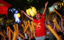 CĐV ngất ngây sau chiến thắng của U23 Việt Nam