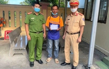 Bị trộm lấy hết tài sản, người đàn ông đi bộ 15 ngày từ TP HCM về Quảng Bình