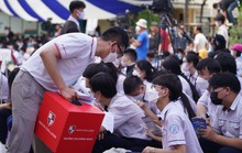 Đưa trường học đến thí sinh tại Bình Thuận: Học ngành nào dễ kiếm việc làm?