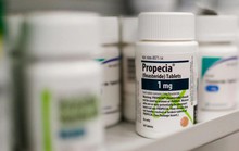 FDA cảnh báo về loại thuốc hói đầu có thể gây rối loạn tình dục, tự tử