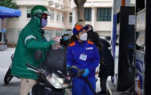 Giảm thuế xăng dầu: Đừng chần chừ nữa!