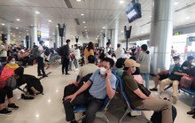 Hành khách qua sân bay Tân Sơn Nhất tăng mạnh, vượt cả dịp Tết