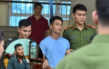 Người nông dân phơi lúa và giây phút đầu tiên giáp mặt Triệu Quân Sự