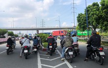 Xây dựng văn hóa giao thông: Không thể chần chừ (*): Mỗi người hãy là một tuyên truyền viên