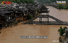 Mưa xối xả ở Trung Quốc, 25 người chết, Phượng Hoàng cổ trấn chìm trong lũ