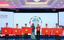 Trao tặng 60.000 lá cờ Tổ quốc cho ngư dân 6 tỉnh