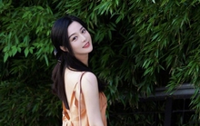 Phạm Băng Băng xuất hiện với mình hạc xương mai