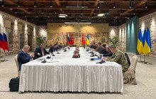 Nga cảnh báo điều khoản khó khăn hơn trong đàm phán với Ukraine