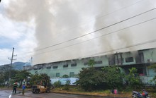 Cháy lớn tại xưởng sản xuất công ty gỗ ở Bình Định