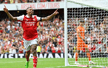 Arsenal “nổ” tưng bừng trước thềm mùa giải mới